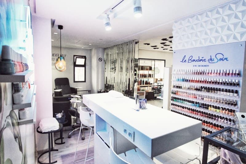 NS HOUSE OF BEAUTY , Salon, beauté , coiffure (coiffeur) , Femme (Manucure russe, Pédicure, Microblading, Onglerie, cils)